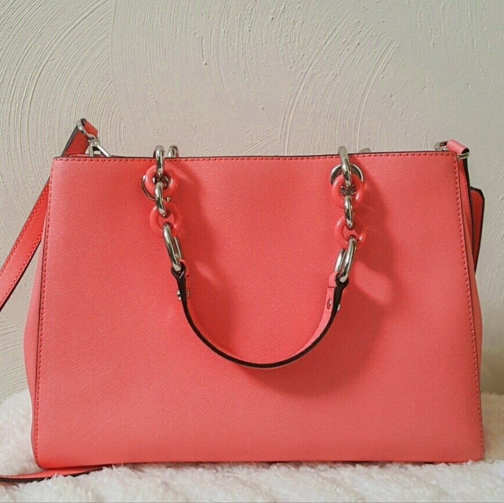 ⚠️SOLD⚠️ NWOT Michael Kors Medium Cynthia Satchel in Coral
